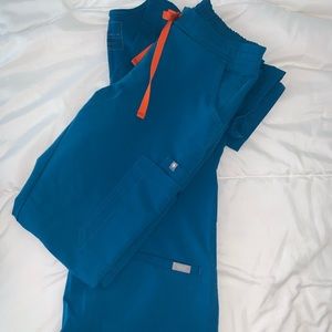 Figs Alps blue scrubs set